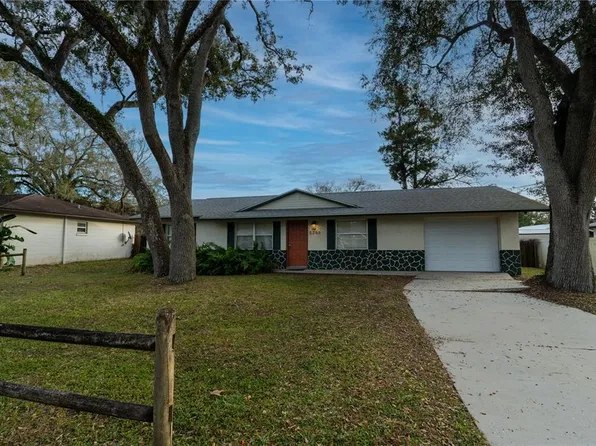 5266 SE 103rd St, Belleview, FL 34420