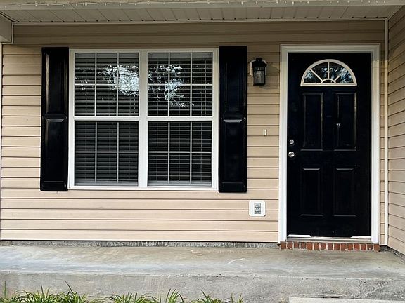 3rd image of 6006 Susan Cir APT B