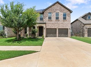 9008 Cattle Herd Dr, Fort Worth, TX 76123