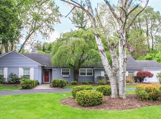 27315 Gardenway Rd, Franklin, MI 48025