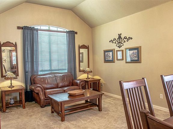 3rd image of 6714 Westover Dr
