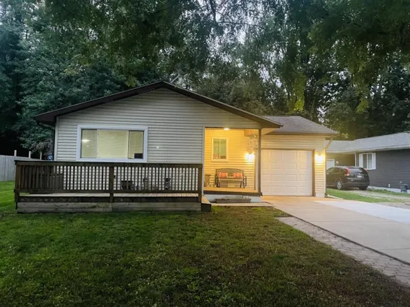 123 Peck Rd, Croswell, MI 48422