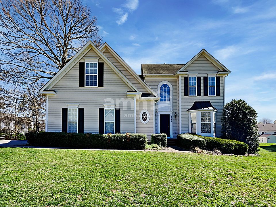 1st image of 1937 Southridge Dr