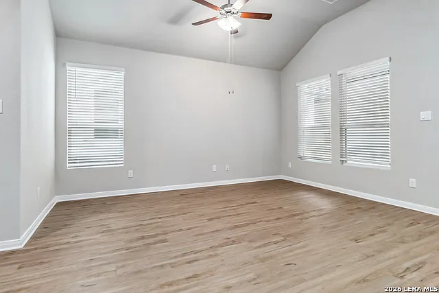 141 Nespral Dr — Photo 15