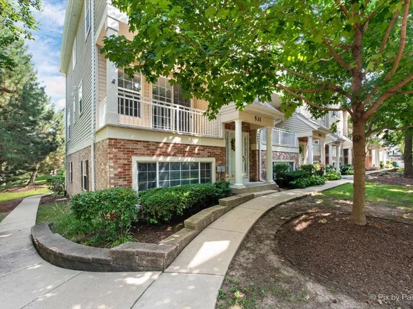 531 Pheasant Trl, Saint Charles, IL 60174