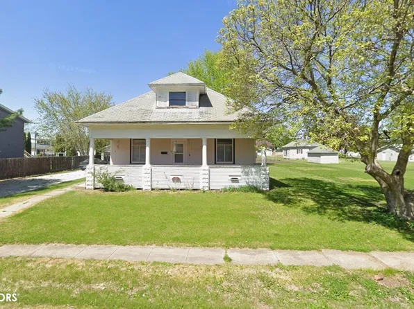 405 E McKinley St, New London, IA 52645