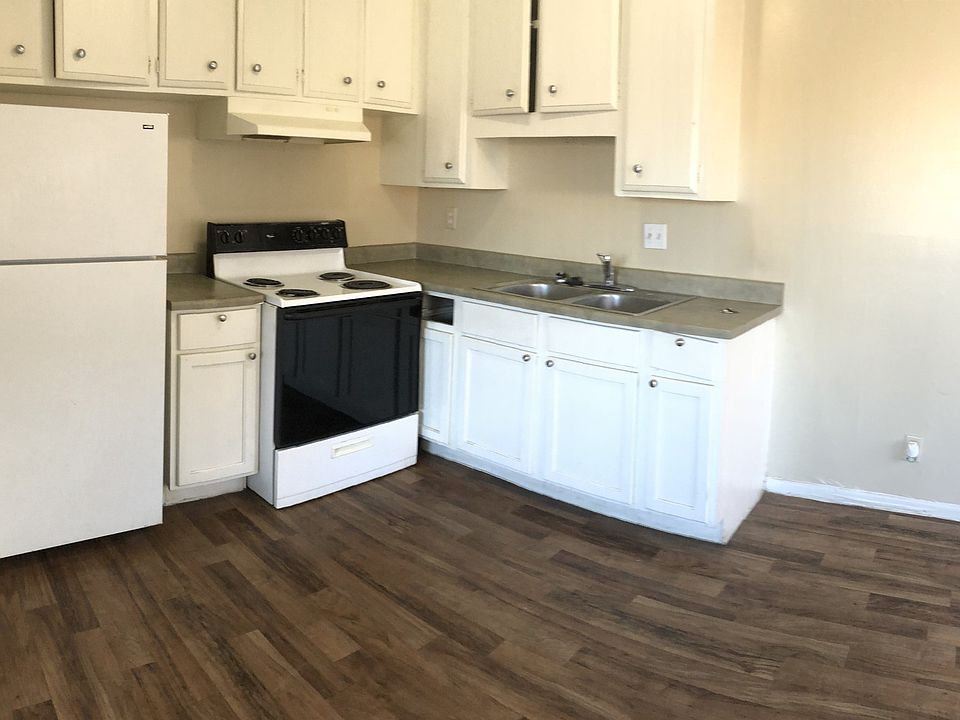 1st image of 2520 Tulip Ln #6