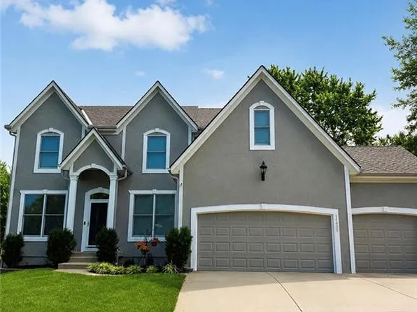 14805 Slater St, Overland Park, KS 66221