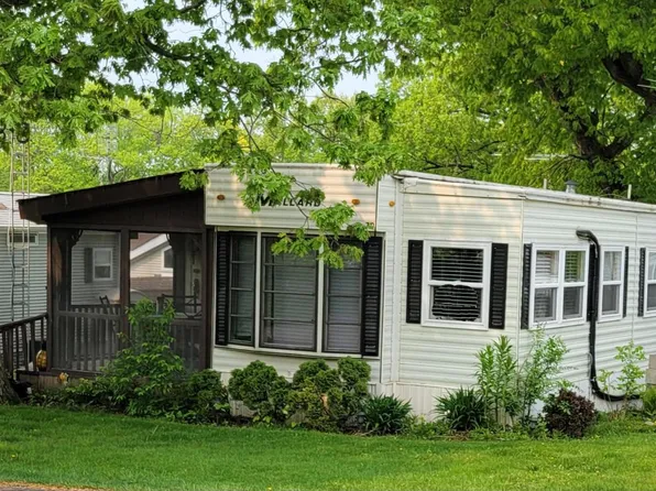 W5229 Surfwood DRIVE #79, Elkhorn, WI 53121