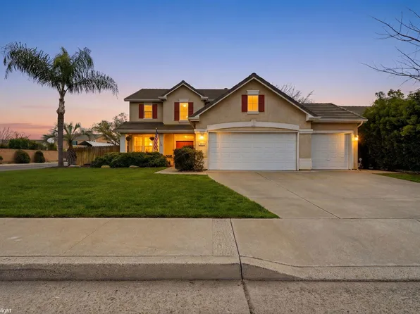 903 W Sandstone Court, Hanford, CA 93230
