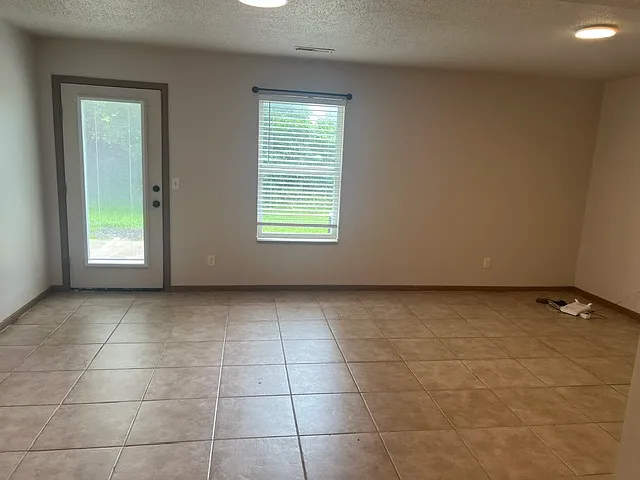 1205 N Wesleyan Ct #1205 — Photo 3
