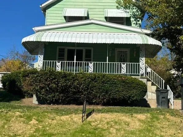 1422 Walton Ave, Altoona, PA 16602