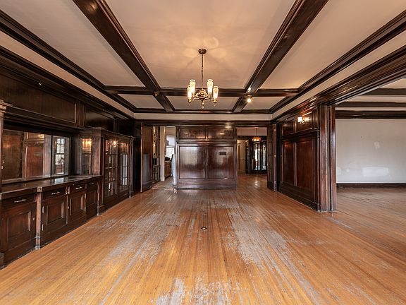 5th image of 5021 S Drexel Blvd Unit 2