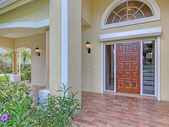 3rd image of 485 River Moorings Dr