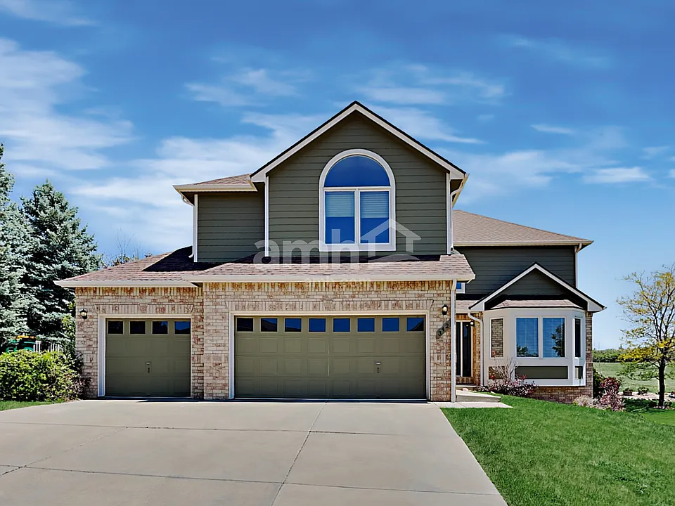 342 W Prestwick Way