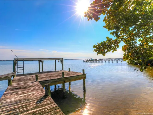 68 S Sewalls Point Rd, Sewalls Point, FL 34996