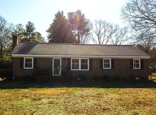 11821 Winterhaven Ct, Midlothian, VA 23112