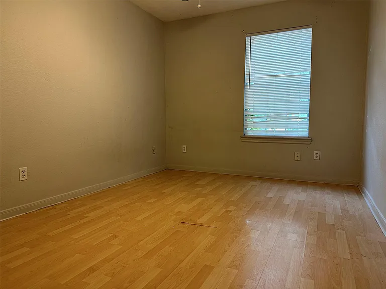 5434 Cherie Crest Ct — Photo 12