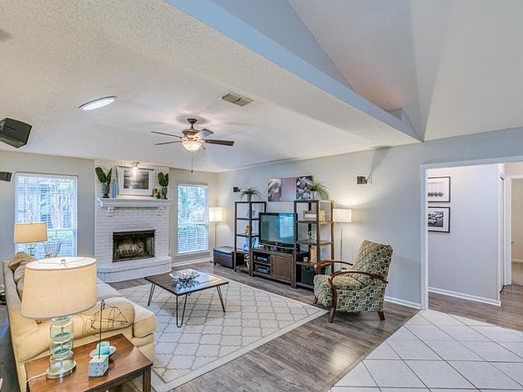 4th image of 11892 Gran Meadows Way