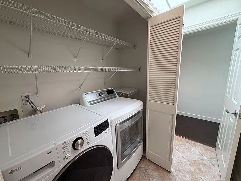 2050 Divisadero St #3 — Photo 23