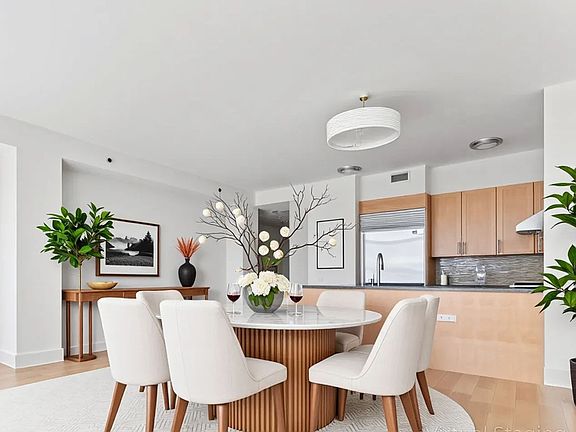 3rd image of 545 W 110th St APT 5A