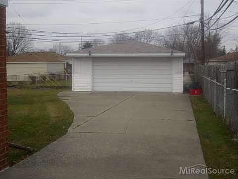 2nd image of 14315 Adams Ave