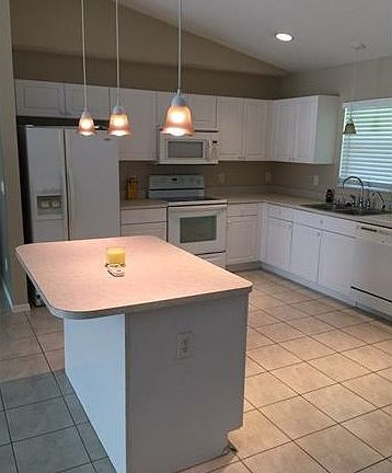 2nd image of 1213 Clark Ave