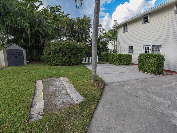 4th image of 1234 SE Coral Reef St