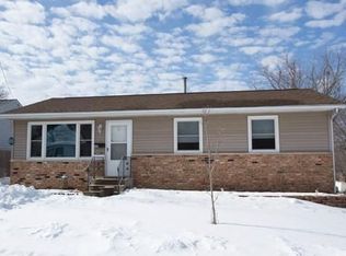 1110 4th St, Marion, IA 52302