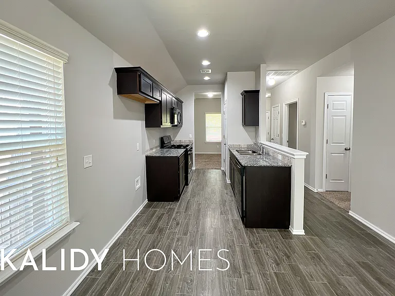 412 Nathan Way — Photo 8