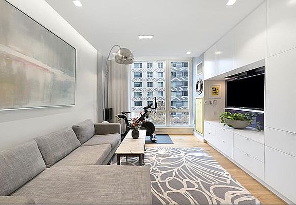 4th image of 23 W 116th St APT 4E