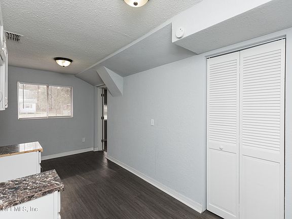 3rd image of 2661 W 25TH Street