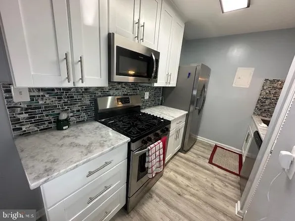 3 Silverwood Cir APT 11, Annapolis, MD 21403