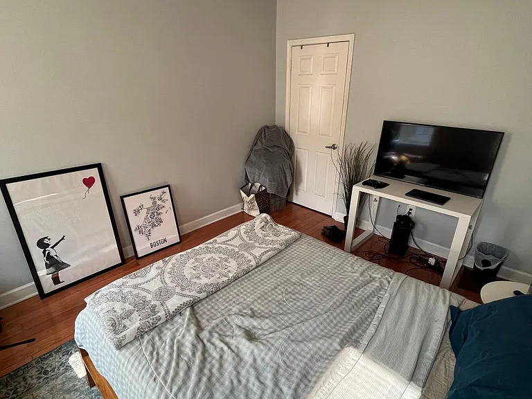 2425 N Capitol St NE — Photo 4
