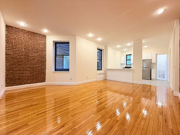3rd image of 437 W 44th St Unit 2FW