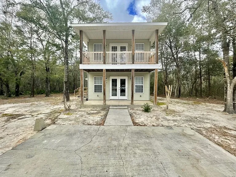140 Hickory Loop Dr — Photo 1