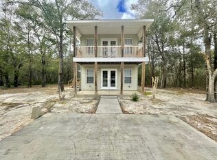 140 Hickory Loop Dr, Freeport, FL 32439