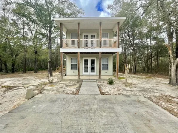 140 Hickory Loop Dr, Freeport, FL 32439