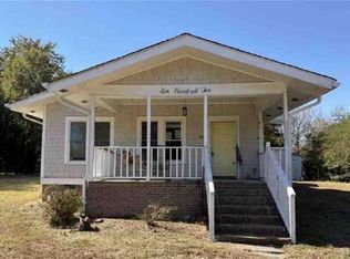 610 S Wakefield St, Zebulon, NC 27597