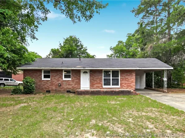 1928 Crestview Dr, Fayetteville, NC 28304