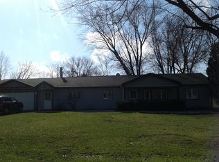 8311 Hillcrest Dr, Tinley Park, IL