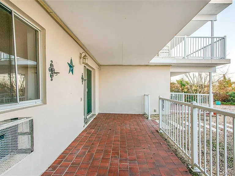 1494 Shore Dr #7F — Photo 27