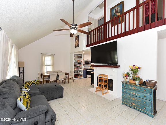 4th image of 3508 Christopher Drive NW