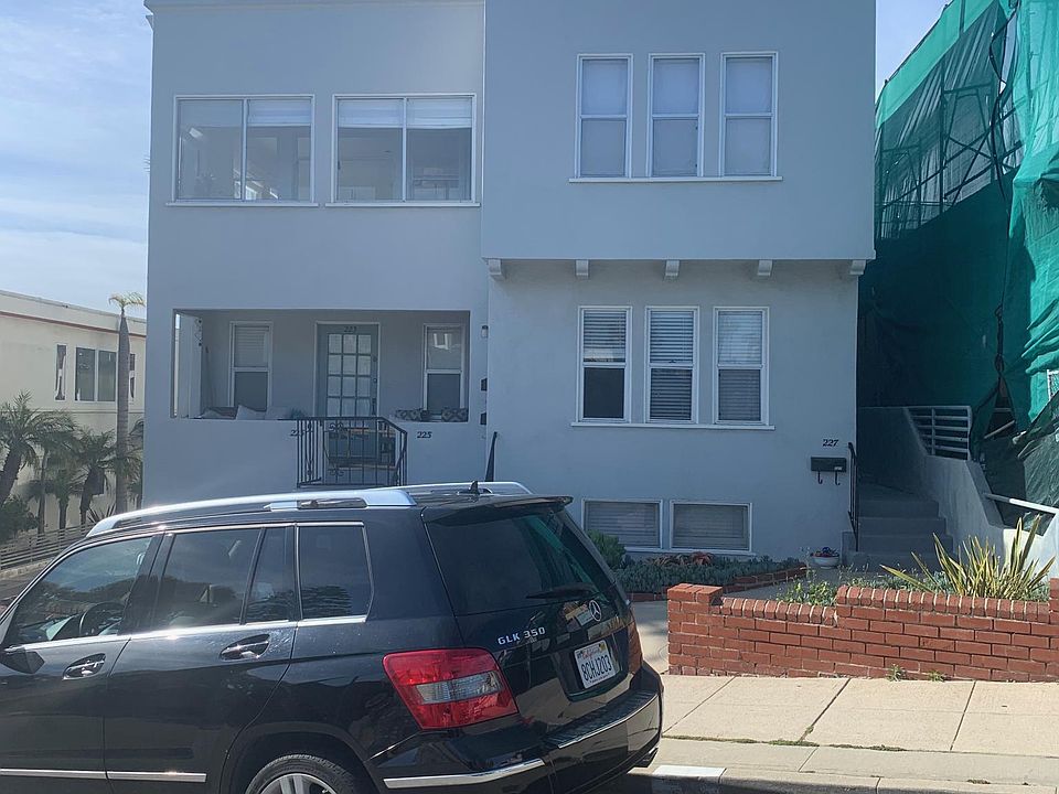 1st image of 223 24th St #225