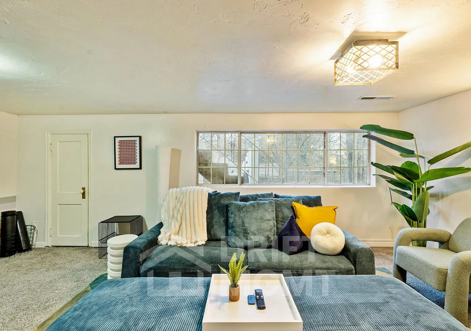 4233 S Holladay Blvd - 4233 S Holladay Blvd, Salt Lake City, UT, 84124 (downstairs) — Photo 1