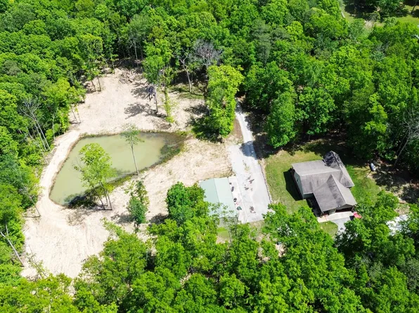 552 Robs Rd, Grimsley, TN 38565