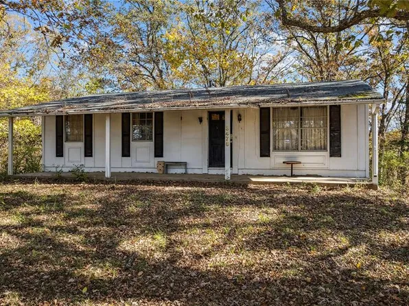 3476 Bassett Rd, Pacific, MO 63069