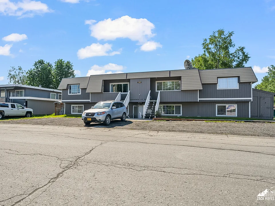 300 E 45th Ave #4