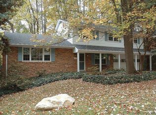 8205 Chivalry Rd, Annandale, VA 22003