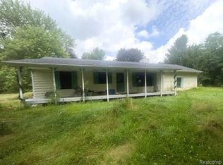 8630 Joey Dr, Pinckney, MI 48169